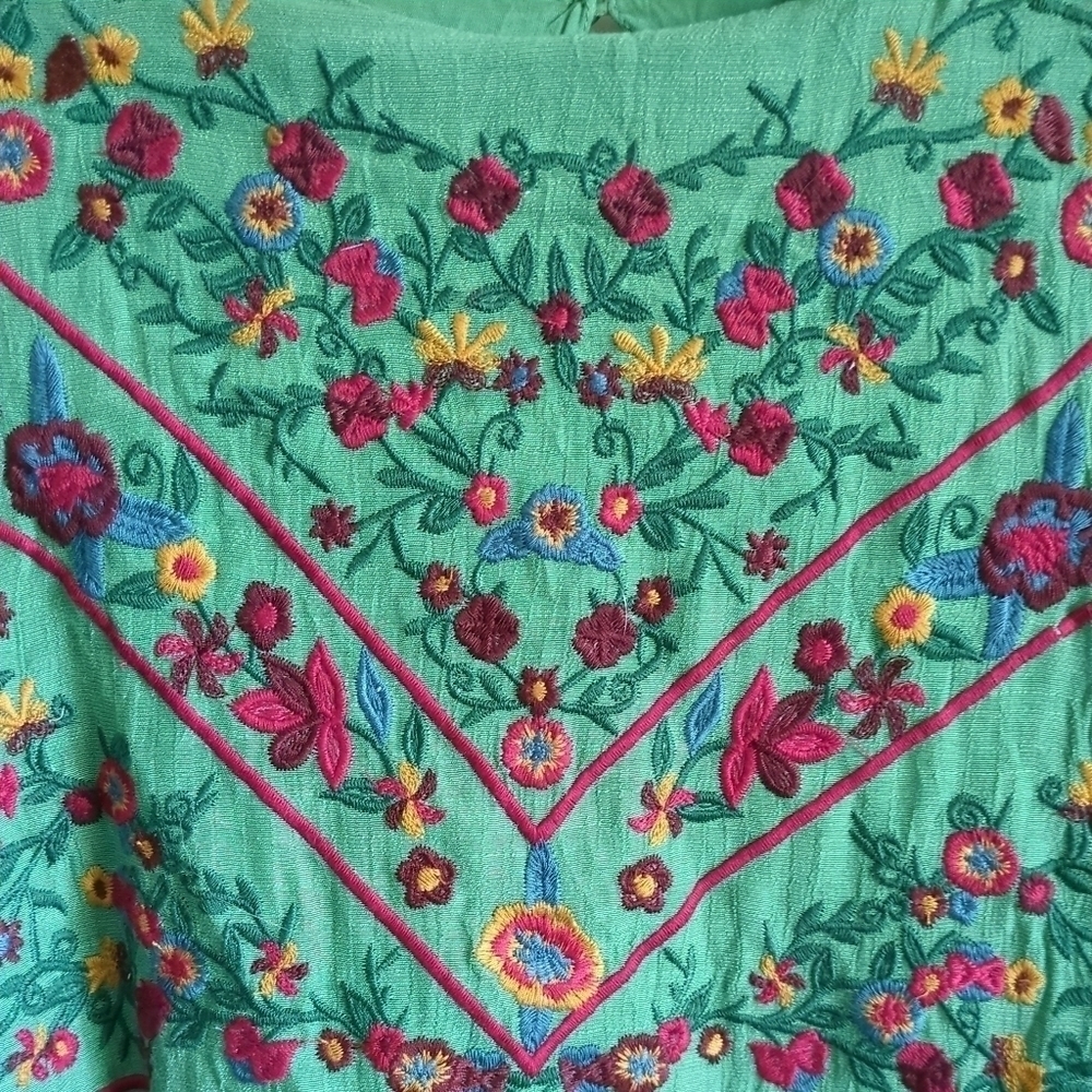 Umgee Boho Bliss Embroidered Whimsical Dress Sage Green Size Small - Picture 3 of 6
